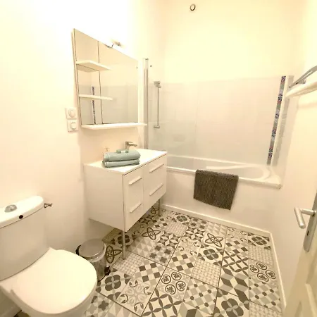 Apartment Dans Mas Avec Charme A